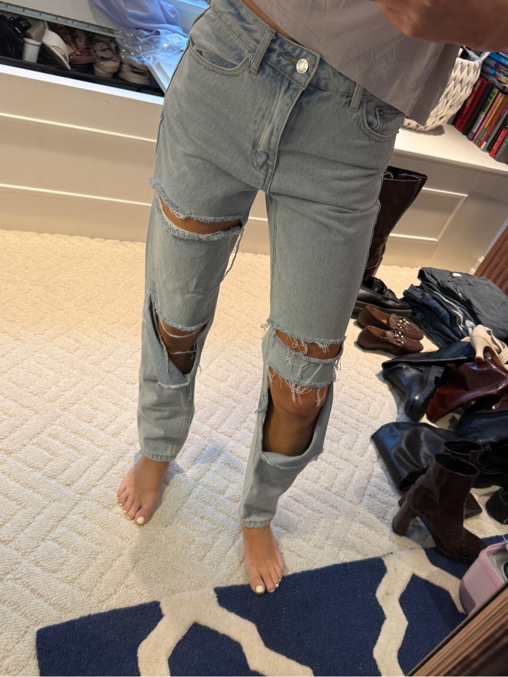 Adika Light Wash Extreme Ripped Distressed Jeans Size Small NWOT